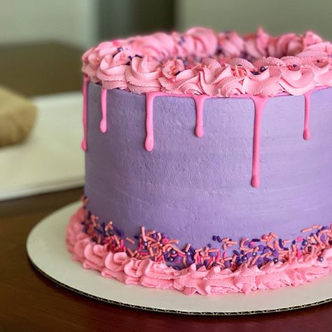 Purple Princess Cake Ideas, Pink Purple Birthday Cake, Pink And Purple Cakes, Pink And Purple Drip Cake, Pink Purple Cake, Pink And Purple Birthday Cake, Pink And Purple Cake Ideas, Purple Birthday Cakes, Pink And Purple Cake