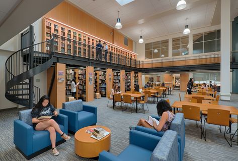 Library Modern, High School Design, School Library Design, Classroom Interior, High School Library, Architect Magazine, Modern Classroom, School Interior, Carolina Girl