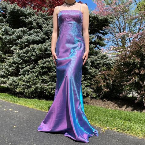 Moonlight Fairy, Iridescent Prom Dress, Prom Dress Inspo, Princess Gown, Prom Dress Inspiration, Dress Hairstyles, Event Dresses, Prom Gown, Fancy Dresses