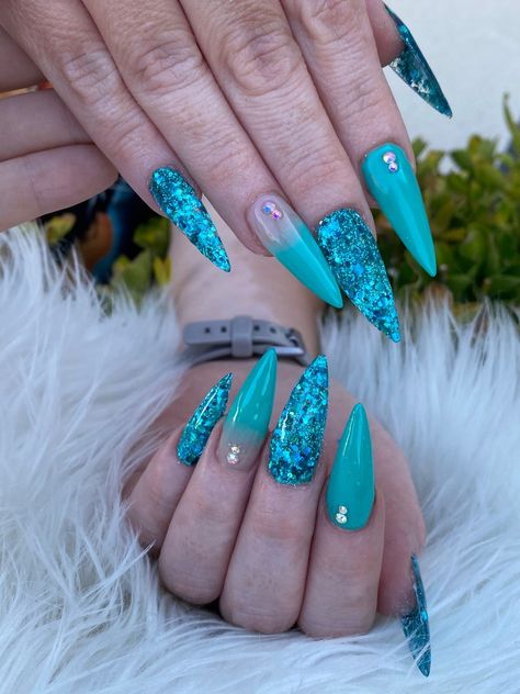 Insta Baddie Nails, Aqua Nail, Nails Turquoise, Turquoise Nail Art, Turquoise Nail Designs, Teal Nail Designs, Turquoise And Teal, Aqua Nails, Teal Nails