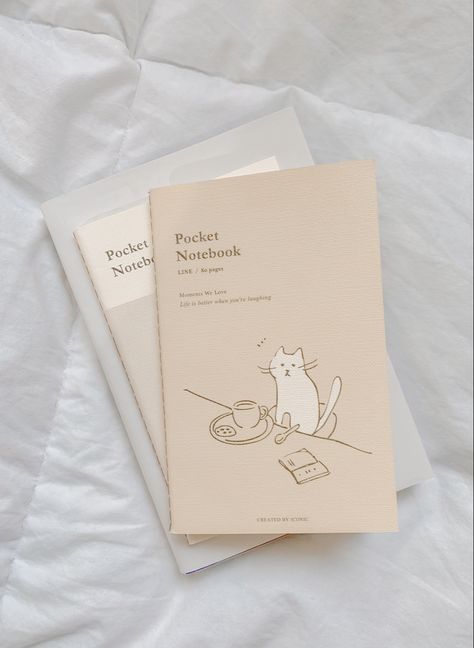 Korean Notebook Aesthetic, Korean Stationery Aesthetic, Agendas Aesthetic, Minimalistic Cafe, Cute Stationery Aesthetic, Minimalist Stationary, Korean School Supplies, Korean Stationary, Aesthetic Notebook Cover