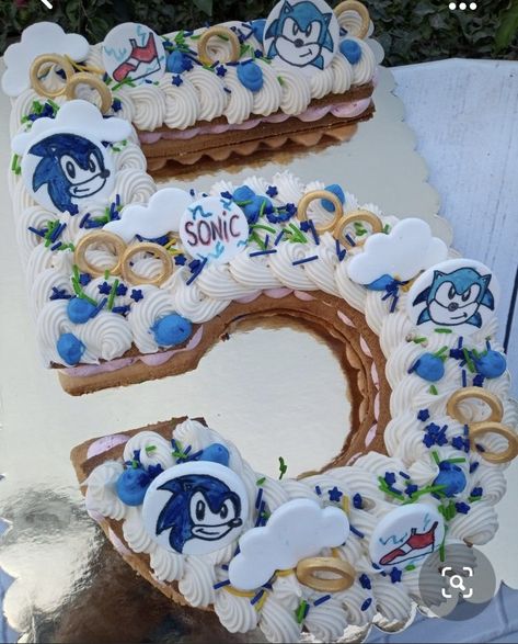 Sonic The Hedgehog Birthday Party Cake Cupcakes, Sonic Macarons, Sonic Number Cake, Sonic Cupcake Cake, Sonic Cupcakes For Boys, Sonic Birthday Cupcakes, Sonic Birthday Cake Boys, Sonic The Hedgehog Birthday Party Cake, Sonic Cupcakes