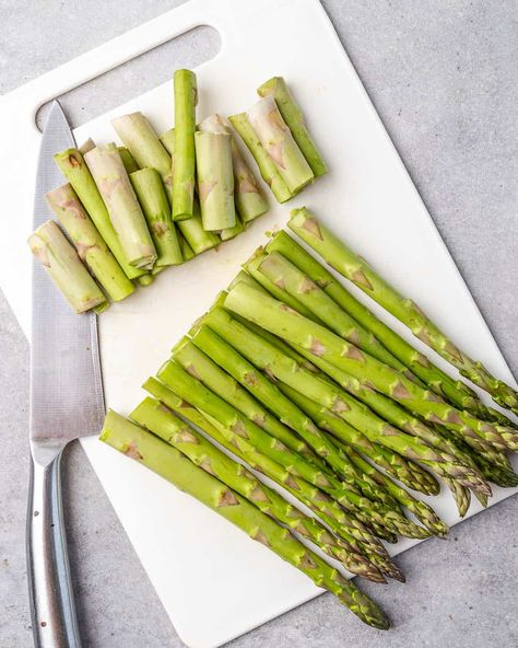 Parmesan Oven-Baked Asparagus | Healthy Fitness Meals Boil Asparagus, Oven Baked Asparagus, Cook Asparagus, Spinach Puff Pastry, Lemons Recipes, Jar Of Lemons, Spinach Puff, Asparagus Tart, Salad Appetizer Cups