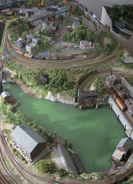 Model Train Layouts Custom Built | Joe Rasch | Flickr Lionel Train Sets, Ho Train Layouts, Model Train Table, N Scale Model Trains, Model Train Accessories, Ho Model Trains, Model Railway Track Plans, Train Table, N Scale Trains