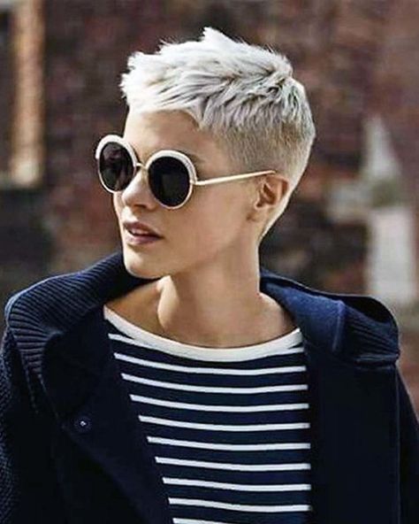 Very short pixie 9 | Super Very Short Pixie Haircuts & Short… | Flickr Very Short Pixie Cuts, Trendy We Fryzurach, Super Short Haircuts, Very Short Haircuts, Super Short Hair, Short Grey Hair, Very Short Hair, Short Hair Color, Short Pixie Haircuts