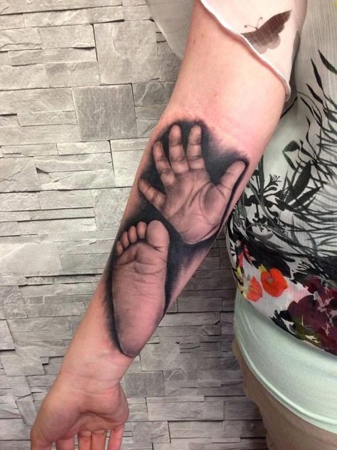 #handtattoos #foottattoos #familytattoos #blackandgreytattoo Baby Hand Print Tattoo, Hand Print Tattoo, Foot Print Tattoo, Hand Print Tattoos, Tattoos For Siblings, Matching Tattoos For Siblings, Toe Tattoos, Baby Tattoo Designs