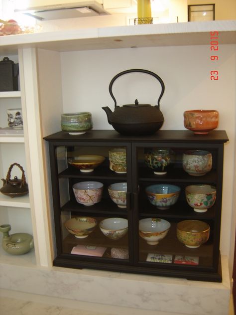 Tea Cupboard, Asian Tea, Japanese Tea Set, Handmade Cups, Tea Art, Japanese Aesthetic, Chinese Tea, Japanese Tea, Tea Bowls