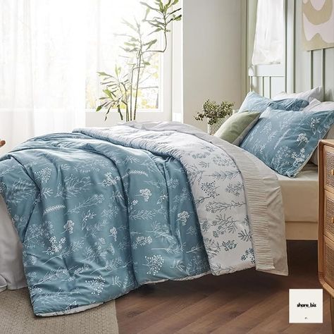 ✨🌿🌷 Introducing the Bedsure Twin Comforter Set in the enchanting Sage Green hue, a delightful fusion of style and comfort specially crafted for the discerning taste of women 🌿✨. Upgrade your bedroom experience with this delightful and functional bedding set that seamlessly combines aesthetics with comfort 😴💤. Make your dorm room a haven of relaxation and sophistication with must-have bedding ensemble 🌿🛌. 🌈✨ Our product comes in variety of colours so check it out now for more options!! Bedding Comforter Sets, Flower Comforter, Floral Comforter Sets, Floral Bedding Sets, Blue Comforter, Bedding Comforter, Floral Comforter, Floral Duvet Cover, Floral Bedding