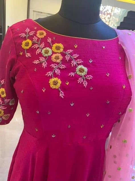 Embroidery Dress Diy, Ideas For Embroidery, Hand Embroidery Work, Long Gown Design, Kurti Embroidery, Hand Embroidery Dress, Anarkali Dress Pattern, Blush Pink Color, Kurti Embroidery Design