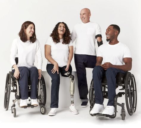 Izzy Camilleri is Relaunching Her Beloved Adaptive Clothing Line - FASHION Magazine Disabled Fashion, Activewear Inspiration, Wheelchair Fashion, Disabled Women, Adaptive Clothing, Disabled People, Beauty Magazine, Lifestyle Trends, Clothing Line