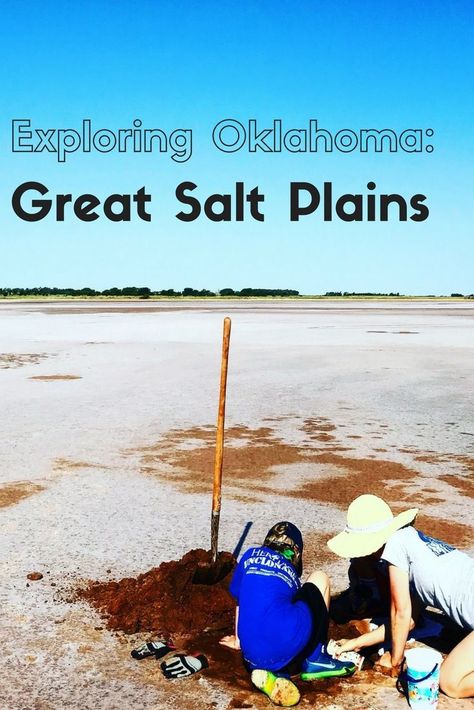 Ready to check out more of the good ol' USA? We've got tips for exploring the Great Salt Plains park in Oklahoma. Everyone will love digging for crystals this summer! #Oklahoma #travel #roadtrip #GreatSaltPlains #kidtrips Oklahoma City Things To Do, Salt Plains, Oklahoma Vacation, Oklahoma State Parks, Gem Hunt, Oklahoma Travel, Vacation With Kids, Road Trip Map, Travel Oklahoma