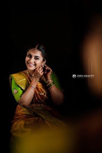 Bride Portrait Photography, Gravity Photography, Bts Watch, Indian Bride Poses, Indian Bride Photography Poses, Indian Wedding Poses, Bride Photos Poses, Couples Outfits, Engagement Photography Poses