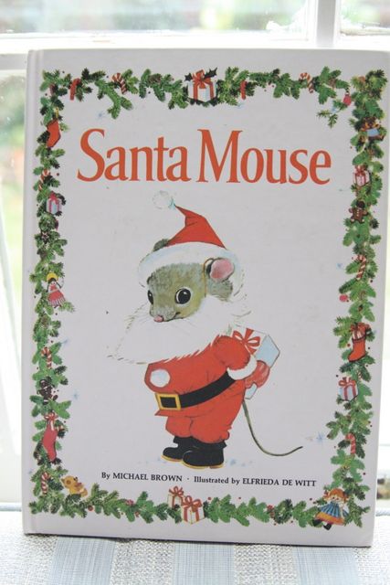 Santa Mouse, Christmas Children, Michael Brown, Miniature Trees, Tree Garland, Christmas Mouse, Childrens Christmas, Christmas Past, The Night Before Christmas