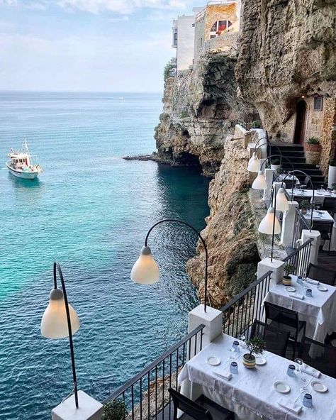 Restaurant In Italy, Beautiful Cave, Cave Restaurant, Vision Board Photos, Dream Holiday, European Travel, Travel Inspo, Puglia, Italy Travel