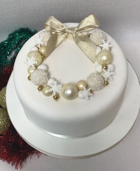 Cake Decorating Ideas Christmas, Christmas Cake Decorating Ideas, Christmas Cake Ideas, Christmas Cake Decorating, Winter Torte, Decorating Ideas Christmas, Christmas Themed Cake, Lights Decor, Christmas Cake Designs