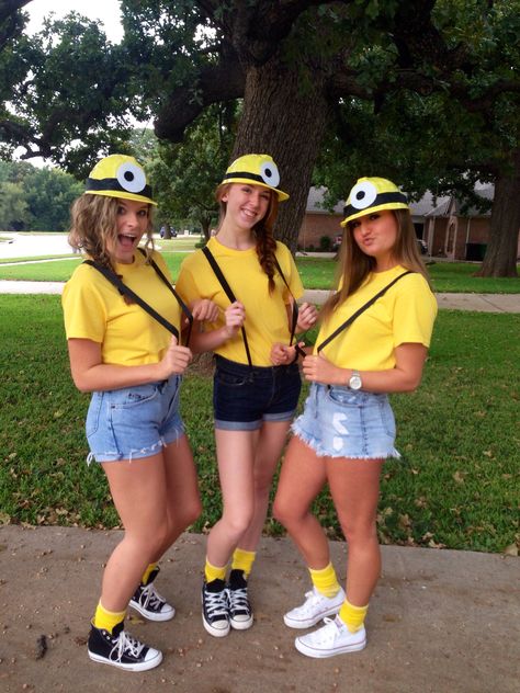 Costumes Faciles, 3 People Costumes, Best Group Halloween Costumes, Friend Costumes, Cute Group Halloween Costumes, Costume Disney, Bff Halloween Costumes, Trio Halloween Costumes, Diy Halloween Costumes For Women