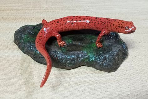 Clay Salamander, Resin Clay, Air Dry, Clay Sculpture, Animal Figurines, Air Dry Clay, Clay Projects, Diy Flowers, Art Reference