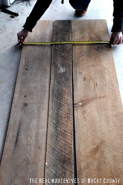 Barn Wood Coffee Table, Barn Board Projects, Barnwood Coffee Table, Wood Coffee Table Rustic, Beach Coffee, Plumbing Pipe Furniture, Barn Wood Crafts, Barn Wood Projects, Old Barn Wood