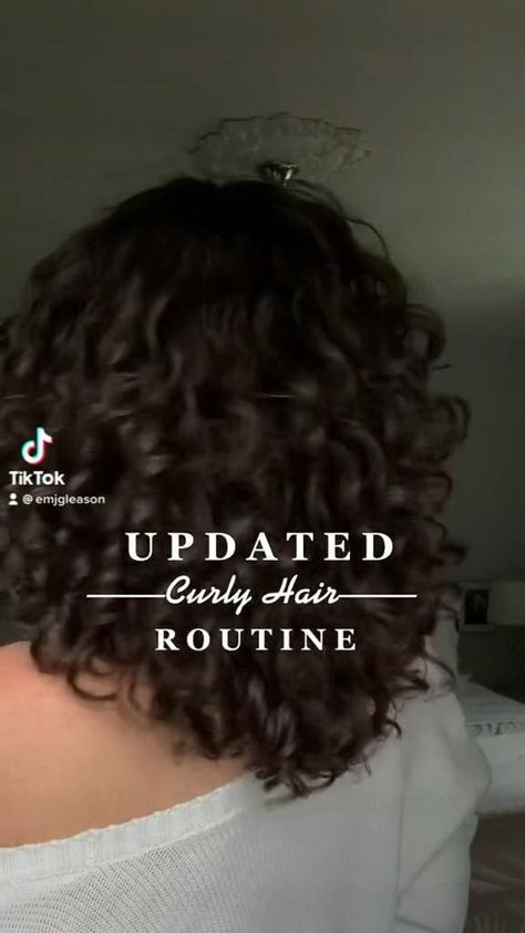 #curlyhairstyles #curlyhaircare #curlyhairproducts #curly #curlygirlmethod #curlyhairroutine #curlyhaircut #juliaroberts #aesthetic #tiktok #hairstyles #haircut #hairgoals #hairideas #hairideas #hairstyleideas How Style Curly Hair, Cute Curly Hair Haircuts, Good Haircut For Curly Hair, Curly Hairstyles Haircuts, Curly Hair Haircuts Medium, Hairstyles For Short Thick Curly Hair, 3acurly Hair, Cute Haircut For Curly Hair, How To Get Fluffy Curly Hair