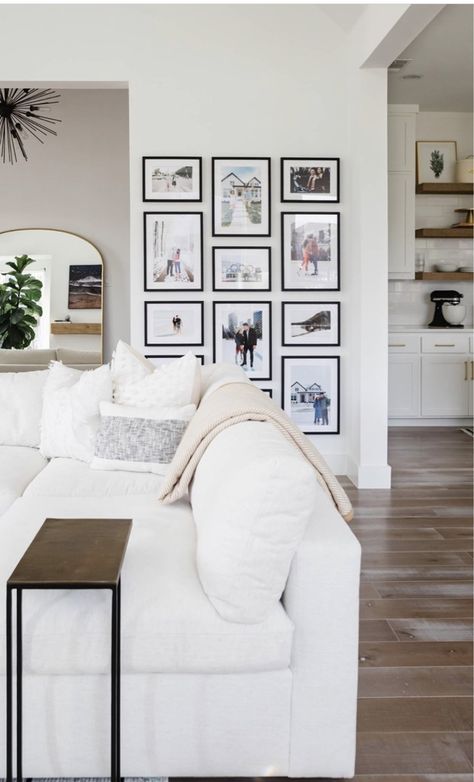 Framebridge Gallery Wall, Gallery Wall Colors, Photowall Ideas, Gallery Wall Layout, Family Photo Wall, Photo Wall Decor, Photo Wall Gallery, Gallery Wall Living Room, Living Room Photos