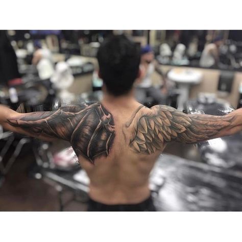 Shoulder Armor Tattoo, Alas Tattoo, Wing Tattoo Men, Mangas Tattoo, Armor Tattoo, Dengeki Daisy, Mens Shoulder Tattoo, Wing Tattoo, Back Tattoos For Guys