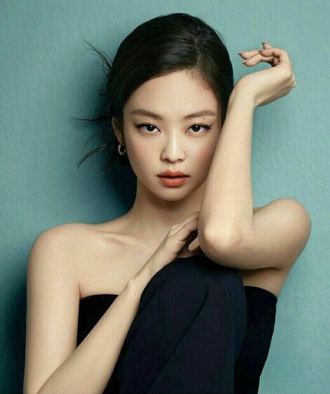 Miss Korea, Jennie Kim Blackpink, Shooting Photo, Jennie Lisa, Black Pink Kpop, Blackpink Fashion, Blackpink Jennie, New Instagram, Foto Bts