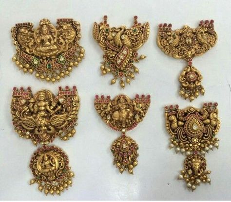 Temple Pendants Gold, Nakshi Pendant, Gold Temple Jewellery, Gold Pearl Jewelry, Pendants Gold, Antique Gold Jewelry Indian, Pendant Sets, Antique Jewellery Designs, Gold Pendant Jewelry