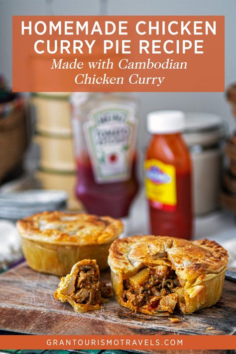 Curry Chicken Pie Recipe, Curry Pie Recipe, Sausage Roll Recipes, Curry Pies, Cambodian Chicken, Curry Pie, Chicken Pie Recipe, Sausage Rolls Recipe, Beef Pies