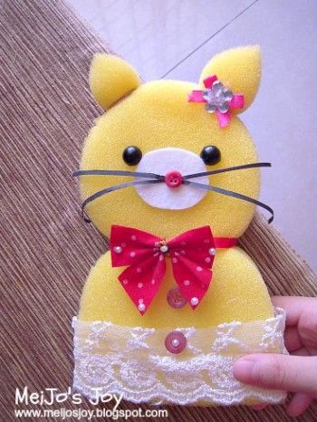 Sponge Cat Craft With Sponge, Sponge Crafts For Kids, Sponge Crafts Diy, Sponge Animal, Sponge Art, Button Crafts For Kids, Sponge Crafts, Cat Fun, Inexpensive Crafts