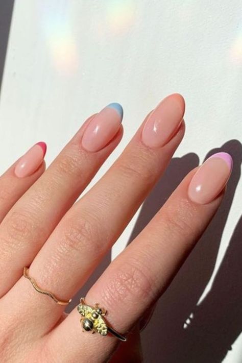 Manicure: french color pastello Rounded French Tip Nails, Rounded Acrylic Nails, Nail Goals, Minimal Nails, Daily Nail, French Tip Acrylic Nails, Nails 2021, Round Nails, Country Houses