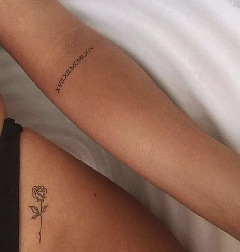 Small Girly Tattoos, Hidden Tattoos, Hip Tattoos Women, Petite Tattoos, Classy Tattoos, Discreet Tattoos, Dainty Tattoos, Girly Tattoos, Subtle Tattoos