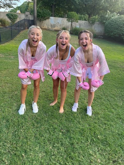 Pink Boxer Costume, Girl Boxer Halloween Costume, Boxer Halloween Costume Girl, Duo Costumes For Girls Best Friends, Dynamic Duo Costumes Friends, Preppy Costumes, Boxer Halloween Costume, Sorority Halloween Costumes, Preppy Halloween Costume