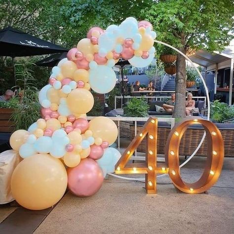 40th Birthday Balloon Garland, 40th Birthday Backdrop Ideas For Women, 40th Balloon Ideas, Balloon Hoop Backdrop, 40th Birthday Ideas For Women Decoration, Hoop Backdrop, 40th Party Ideas, 40th Birthday Balloons, Deco Ballon