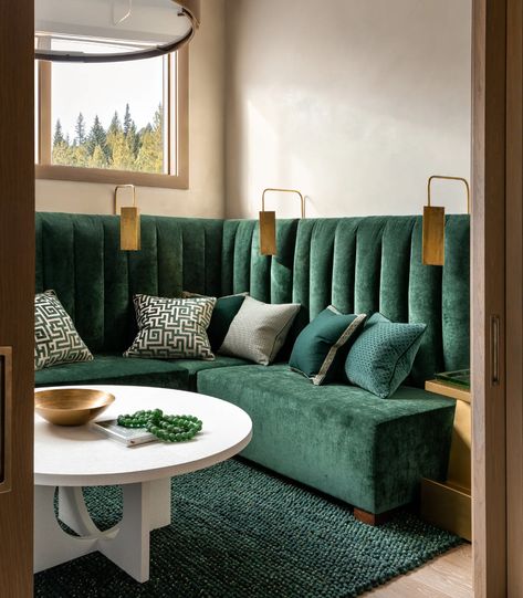 Step Inside a Glowing Mountainside Home in Big Sky, Montana | Architectural Digest Green Plaid Pillows, Green Couch Living Room, Lodge Aesthetic, Corner Banquette, Big Sky Montana, Green Couch, Custom Chair, Banquette Seating, Dining Nook