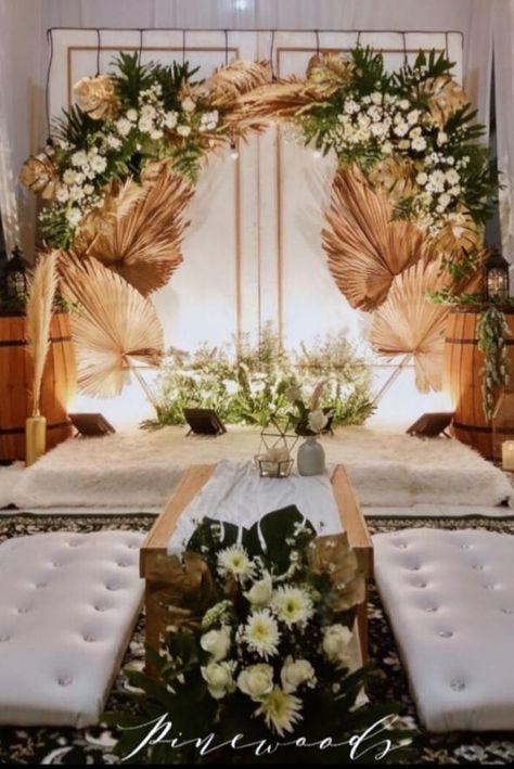 Nikah Decoration Ideas, Nikah Decoration Ideas At Home, Nikah Decoration, Decor Lamaran, Dekor Akad, Boho Reception, Room Photoshoot, Brides Room, Reception Backdrop