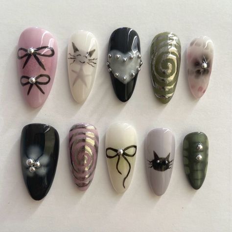 Punk Nails, Grunge Nails, Smoky Eyes, Y2k Nails, Pretty Gel Nails, Really Cute Nails, Cat Nails, Jelly Nails, Bold Lips