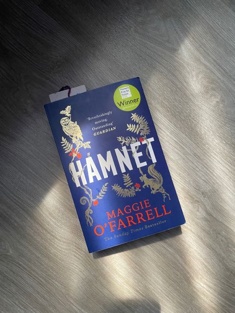 review Hamnet Maggie O'farrell, Maggie O Farrell, Pictures Of Books, Womens Fiction, Pretty Pictures, My Aesthetic, Books To Read, Reading, Books