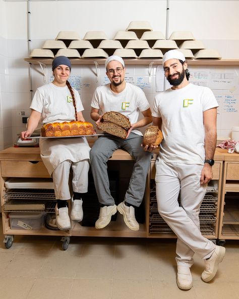 🌟 Petite boulangerie, très simple. Produits frais et réfléchis. Une belle rencontre artisanale pleine de sens 🥖 Il Forno 📍21 Rue du Plat, Lille Du levain, du local, du bio On Instagram, Instagram