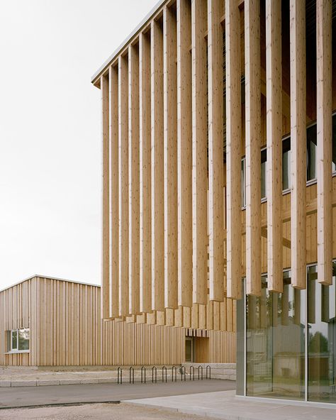 Tulinius Lind Auditorium Design, Wood Facade, Wooden Facade, Urban Housing, Architecture Drawing Plan, Wooden Architecture, Wood Arch, Library Architecture, Wood Architecture