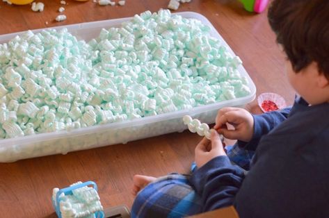 Packing Peanuts Sensory Bin, Sensory Bin Play, Creative Art Activities, Nanny Life, Sensory Bin Ideas, Elementary Art Projects, Art Activity, Sensory Bin, How To Make Paint