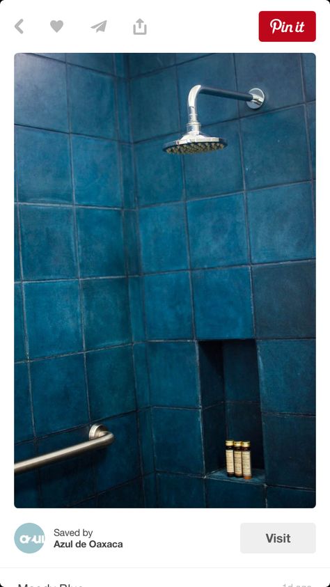 Wood Bathtub, Colorful Bathroom Tile, Tiled Bathroom, Bathroom Blue, Blue Shades Colors, Bad Inspiration, Blue Tile, Trendy Bathroom, Blue Bathroom