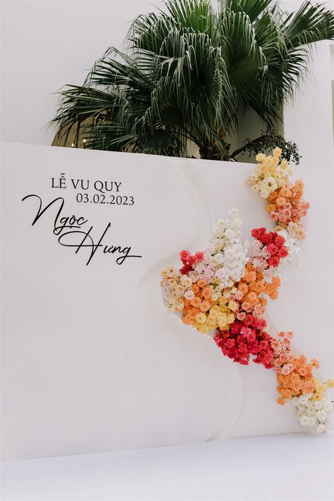 Photo Corner Wedding, Wedding Photo Corner, Wedding Church Decor, Photo Corner, Tet Holiday, Wedding Backdrop Decorations, Wedding Arch Flowers, Arch Flowers, Danang