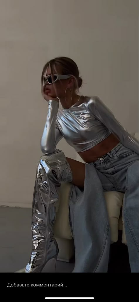 Metallic Y2k Outfit, Metallic Silver Aesthetic Fashion, Futuristic Theme Outfit, Metallic Clothes Aesthetic, Silver Dance Outfit, Metallic Outfit Photoshoot, The Weeknd Outfits Concert Silver, Y2k Outfits Futuristic, Silver Futuristic Outfit