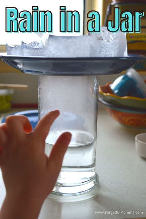 Making Rain in a Jar Science Experiment - Forgetful Momma Rain Activities For Kindergarten, Rain In A Jar, Animal Science Experiments, Science Activities For Preschool, Weather Experiments, Vetenskapliga Experiment, Kindergarten Inquiry, Homeschool Science Experiments, Pre-k Science