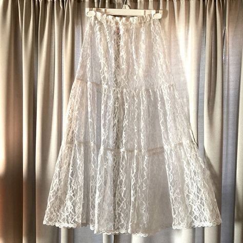 MADONNA FANS! 80’s White lace, sheer with elastic waist skirt. White Sheer Skirt, Sheer Lace Skirt, Cream Lace Skirt Outfit, Sheer White Skirt, White Long Lace Skirt, White Lace Long Skirt, Diy Lace Skirt, White Lace Skirt Outfit, Long White Lace Skirt