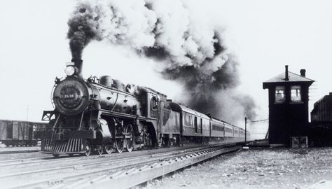 The Great Train Robbery, Canadian Soldiers, Ca History, Railroad Photography, Museum Displays, Old Trains, Winter Sky, Mode Of Transport, Steam Engine