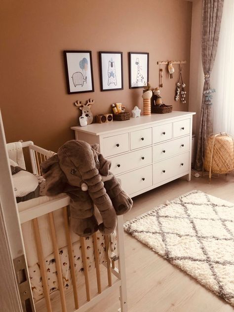 Boho babies Rustic Orange Nursery, Rust Colored Nursery, Burnt Orange Nursery Ideas, Ikea Baby Room Ideas, Pictures In Nursery, Boho Baby Room Girl, Terracotta Nursery, Baby Room Boho, Unisex Baby Room