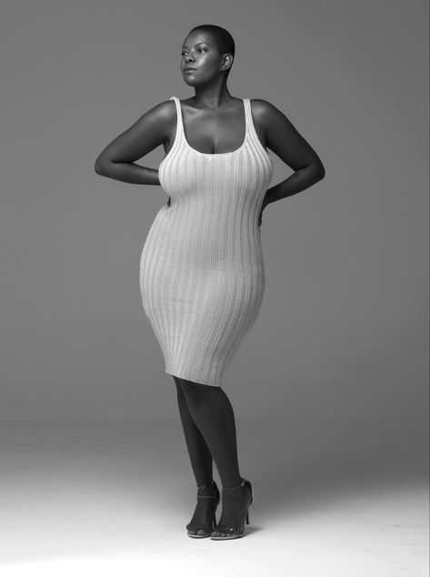 Plus size fashion, curve model, plus fashion. Curve editorial. Curve Digital Curve Model, Curvy Model, Beauty Shots, Cover Model, Model Poses, Plus Size Fashion, Black Women, Editorial, Spray