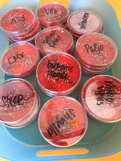 Jello Petri Dish, Petri Dish Jello Shots, Horror Birthday, Scientist Birthday Party, Mad Scientist Birthday, Scientist Birthday, College Grad Party, Michaels Halloween, Nurse Party