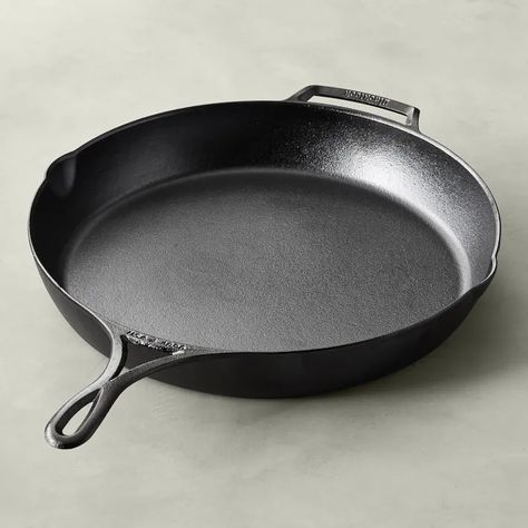 The Best Cast Iron Skillet of 2021: Tested and Reviewed (Lodge, Victoria, The Field Company) | Epicurious Minimalist Moving, Season Cast Iron Skillet, Cast Iron Pans, Best Cast Iron Skillet, Cast Iron Skillets, Camp Gear, Skillet Pan, Seasoning Cast Iron, Lodge Cast Iron